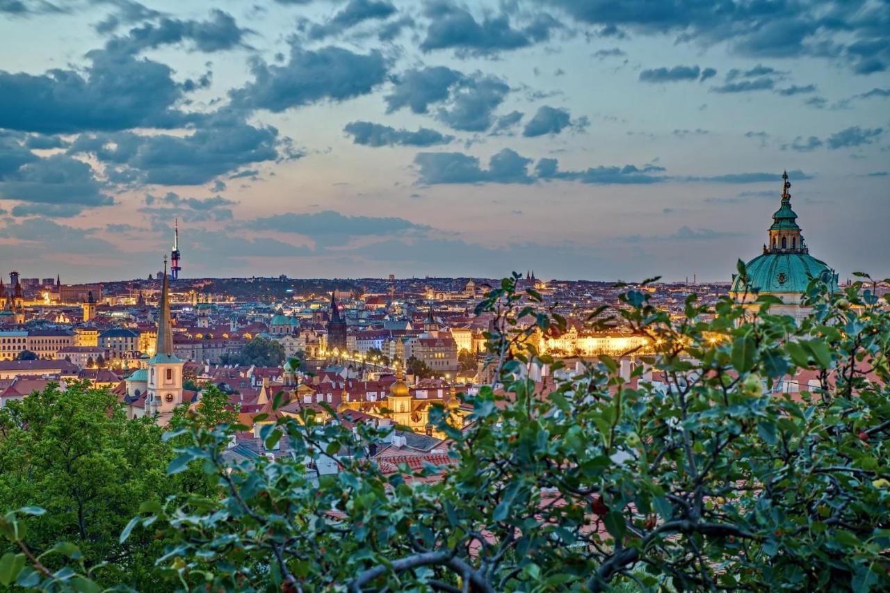 Royal View Apartment Prag